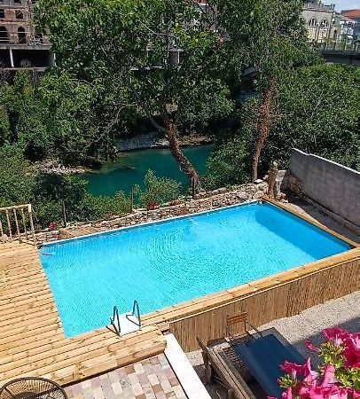 Villa Central Riverside Мостар Екстериор снимка