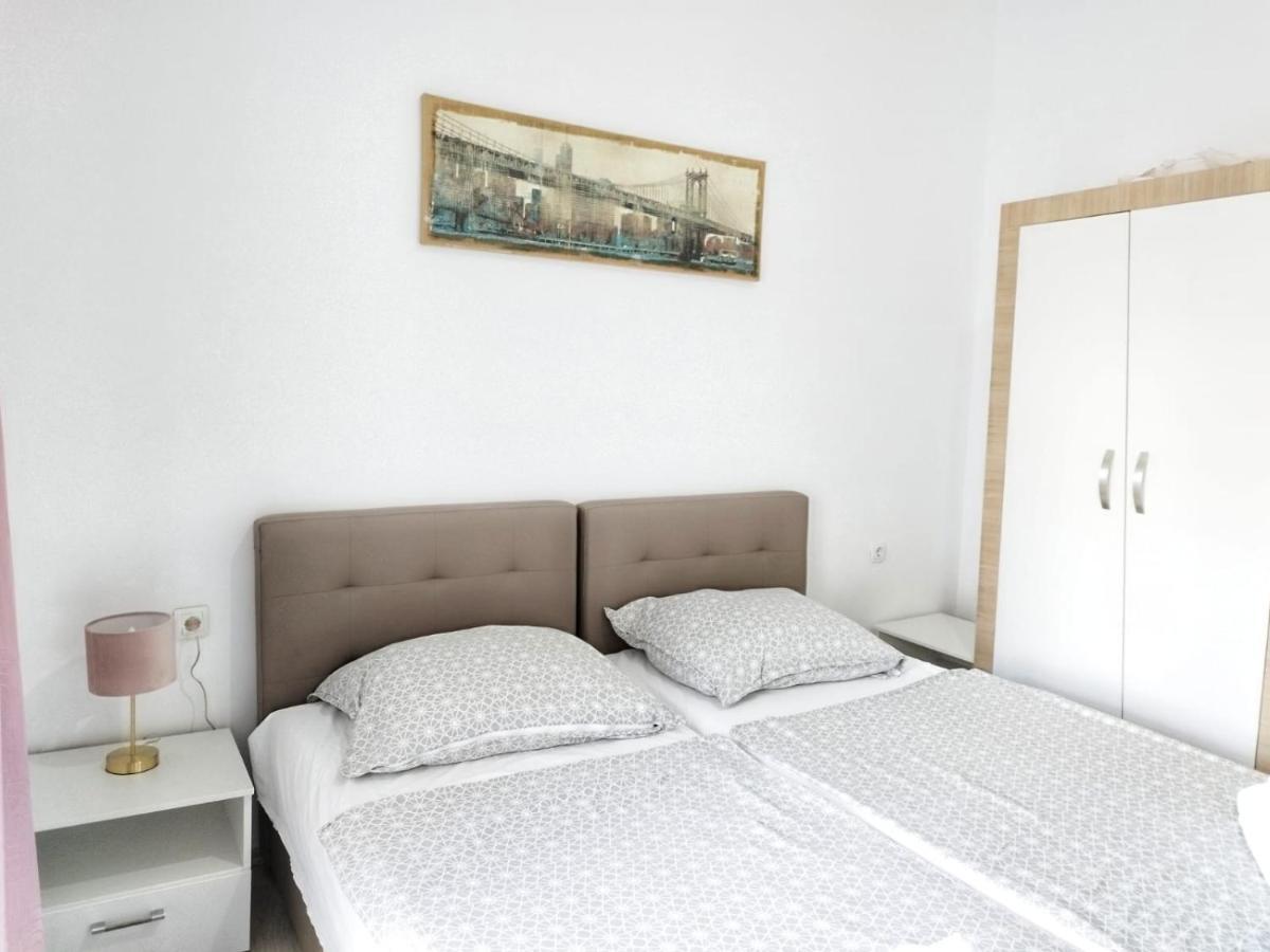 Villa Central Riverside Мостар Екстериор снимка